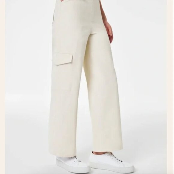 Spanx Stretch Twill Cropped Cargo Pant Cream white M Medium - Picture 1 of 9